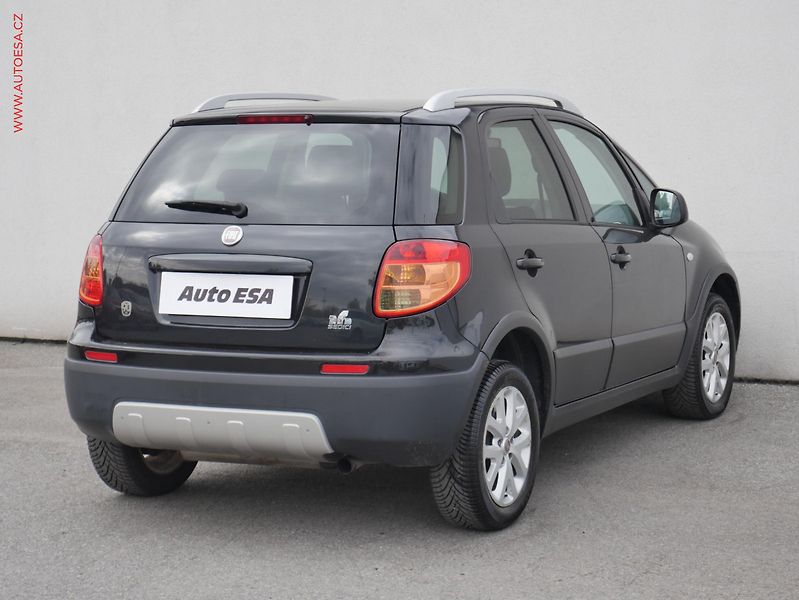 Fiat Sedici (2011) 2.0JTD 4x4, výhřev sed - fotka 4 z 17