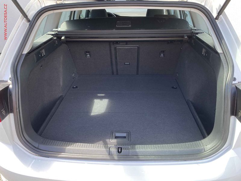Volkswagen Golf (2017) 1.6 TDi, Comfortline, DSG - fotka 7 z 18