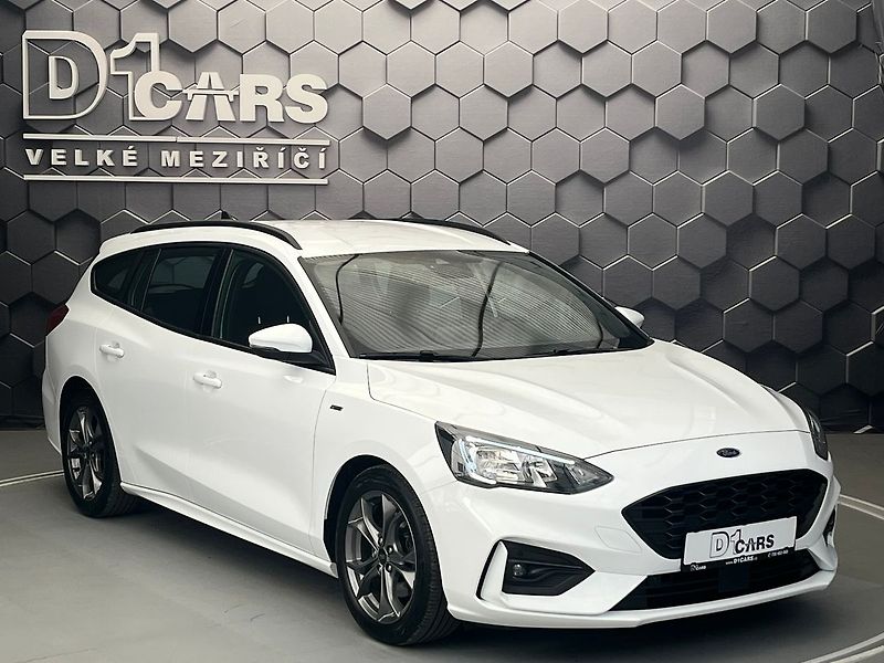 Ford Focus 2.0 EB ST-Line  manuál - fotka 6 z 50
