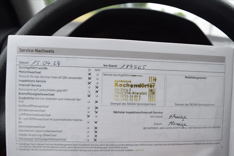 Škoda Octavia 1,2 TSI 77KW 2XKOLA XENONY - fotka 43 z 43
