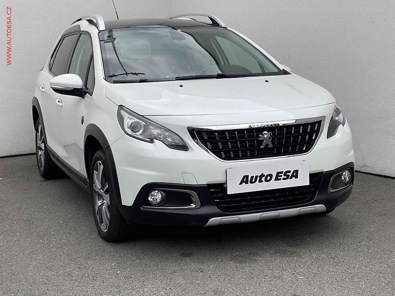 Peugeot 2008 (2018) 1.2 PT, Crossway, TZ, panor - fotografie inzerátu