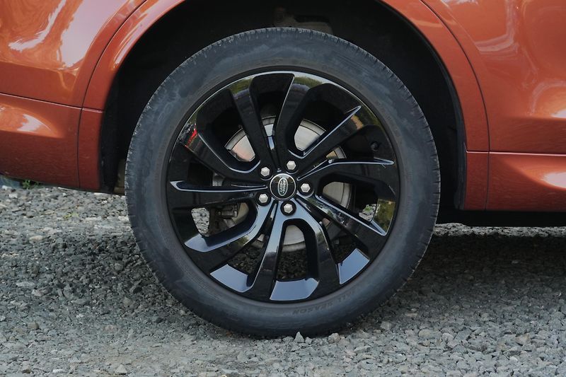 Land Rover Discovery Sport P200 R-Dynamic SE, DPH, Tažné - fotka 13 z 40