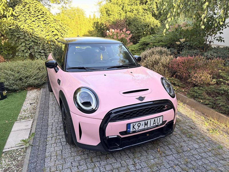 Mini Cooper S (2023) 3 dveře, automat, bez nehody - fotka 1 z 15