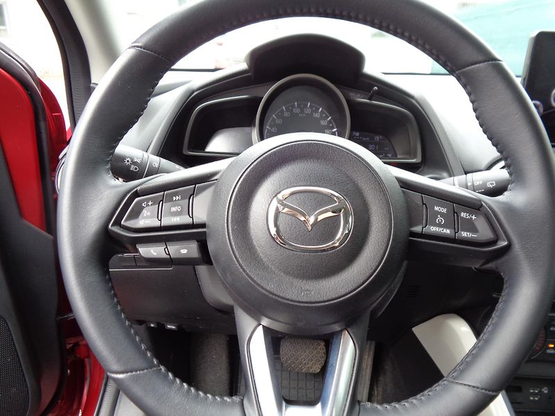 Mazda 2 HB 1,5i, AT, C-Line, z.pneu! - fotka 13 z 19