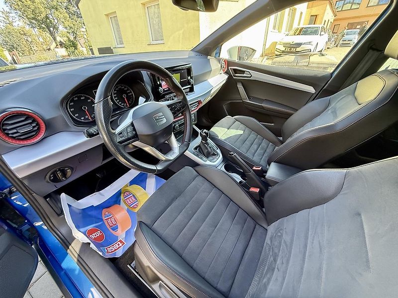 Seat Arona (2023) 1.0TSi 81kW FR aut.parkovaní - fotka 8 z 18