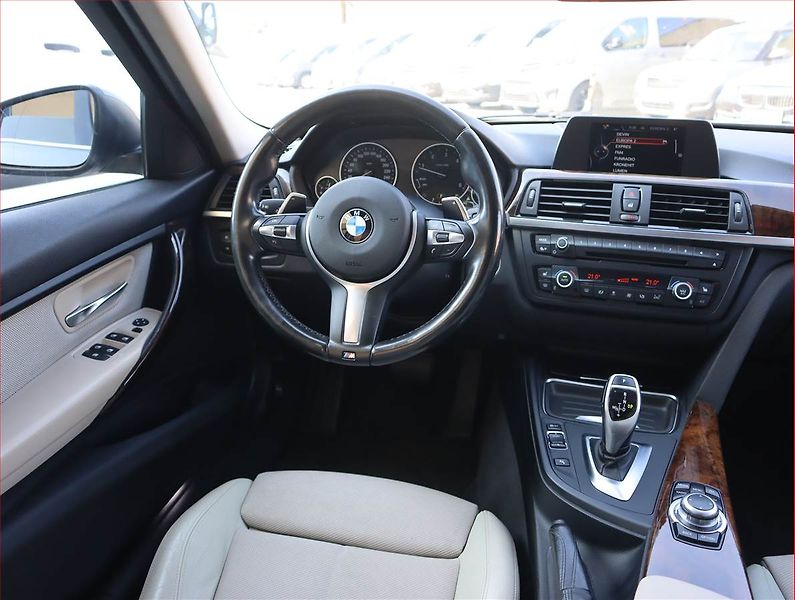 BMW Řada 3 (2015) 320 d xDrive, 4X4, Automat - fotka 7 z 21