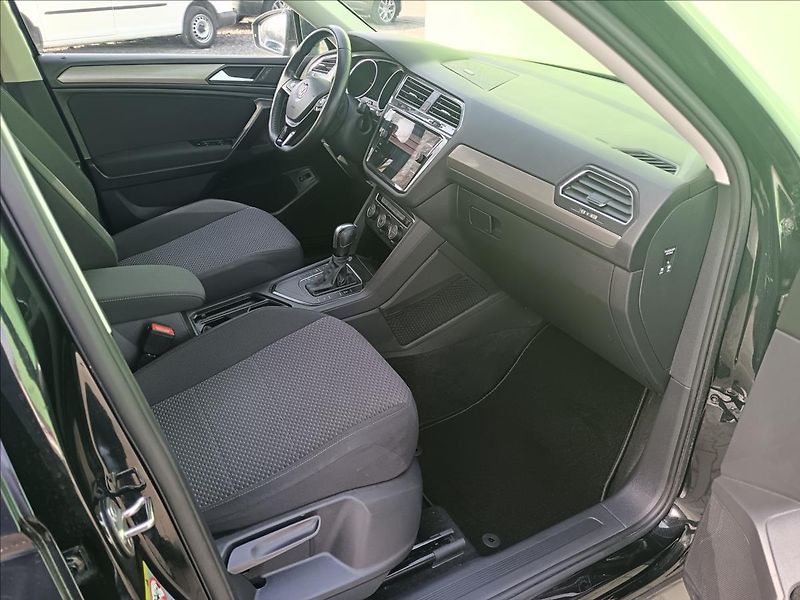 Volkswagen Tiguan Allspace 2,0 ALLSPACE TDi 110kW DSG ACC - fotka 35 z 40