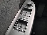 Volkswagen Passat (2006) 2.0 TDI, Tempomat - náhled 16