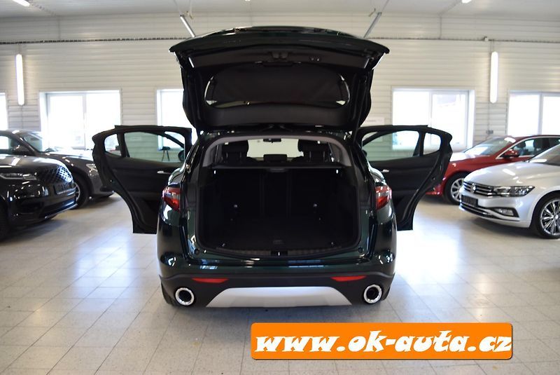 Alfa Romeo Stelvio 2.2 JTD Q4 FACELIFT 2021 - fotka 17 z 56