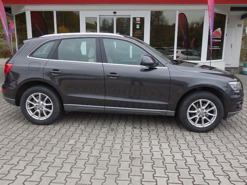 Audi Q5 (2009) 2.0TFSI 155kW QUATTRO - fotka 9 z 43