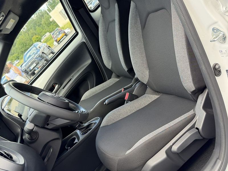 Toyota Aygo X 1.0L  CVT Comfort - fotka 10 z 22