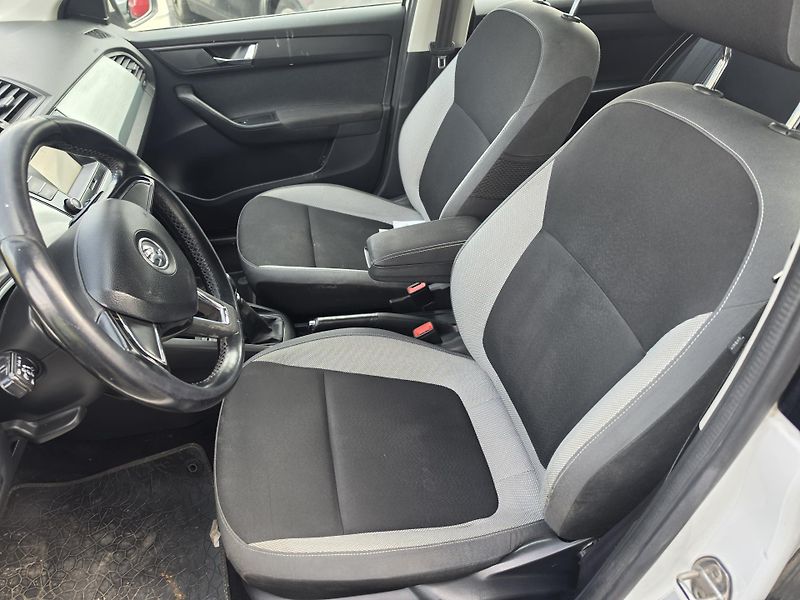Škoda Fabia 1.4 TDI Parkovací senzory  - fotka 13 z 17