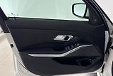 BMW Řada 3 330e xDrive - náhled 15