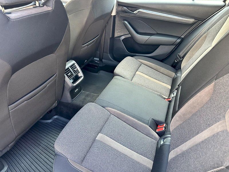 Škoda Octavia (2023) 2.0 TDI 147kW 4x4 DSG Scout Co - fotka 19 z 24