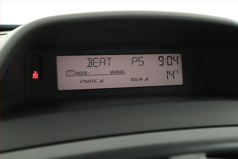 Renault Mégane (2009) 1.6 16V, ČR,1.maj, zamluveno - fotka 9 z 15