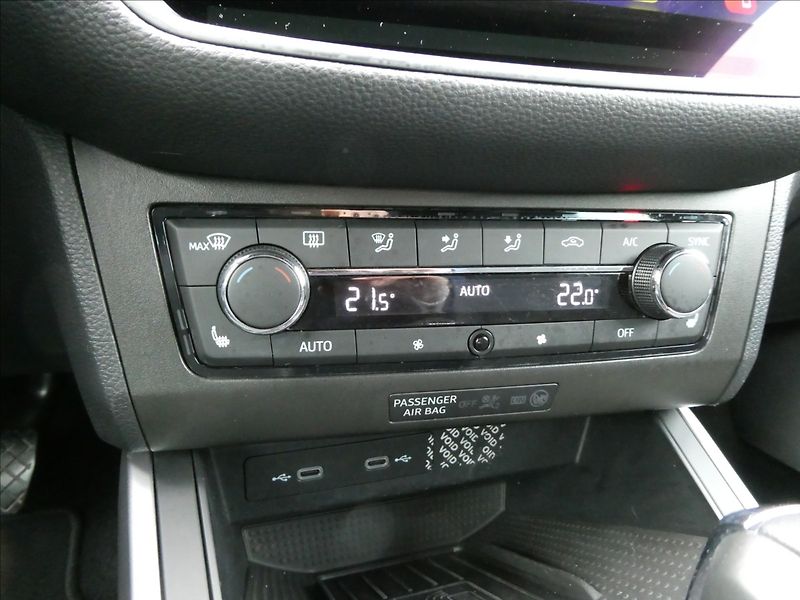 Seat Arona 1,0 TSi 81kW DSG FR,navig.,led - fotka 29 z 48