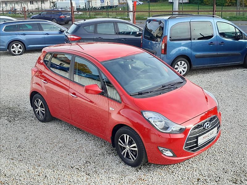 Hyundai ix20 1,6i 91 kW - fotka 1 z 49