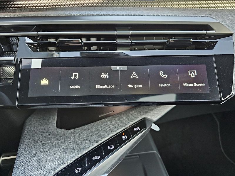 Peugeot 5008 (2025) GT Hybrid 145 e-DCS - fotka 19 z 24