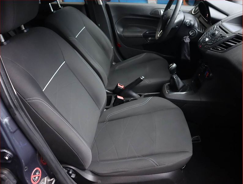 Ford Fiesta (2013) 1.6 TDCi, Serv.kniha, nová STK - fotka 9 z 15