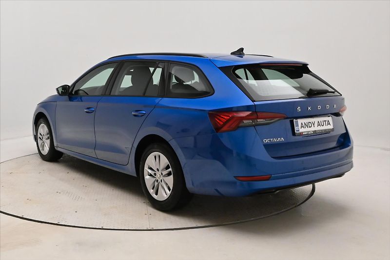 Škoda Octavia 2,0 TDI 110kW DSG Ambiente Zár - fotka 7 z 32