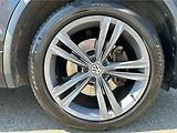 Volkswagen Tiguan R-Line 2.0 BiTDI 176kW 4x4 DSG - náhled 26