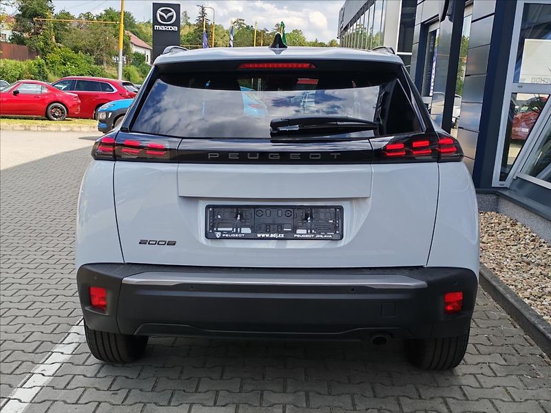 Peugeot 2008 (2026) 1,2 2008 ALLURE Turbo 100 MAN6 - fotka 8 z 16