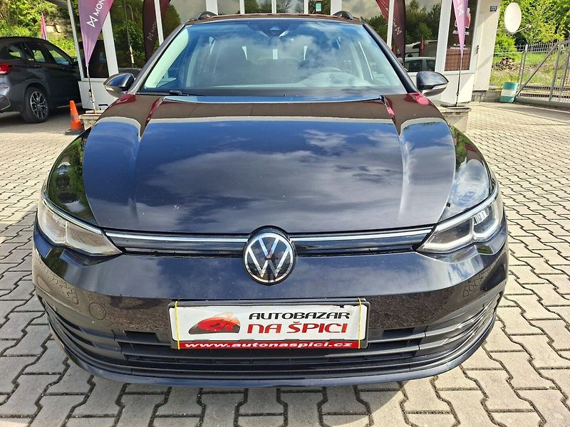Volkswagen Golf (2021) 1.0eTSI 81kW DSG -VÝBAVA-LED - fotka 3 z 40