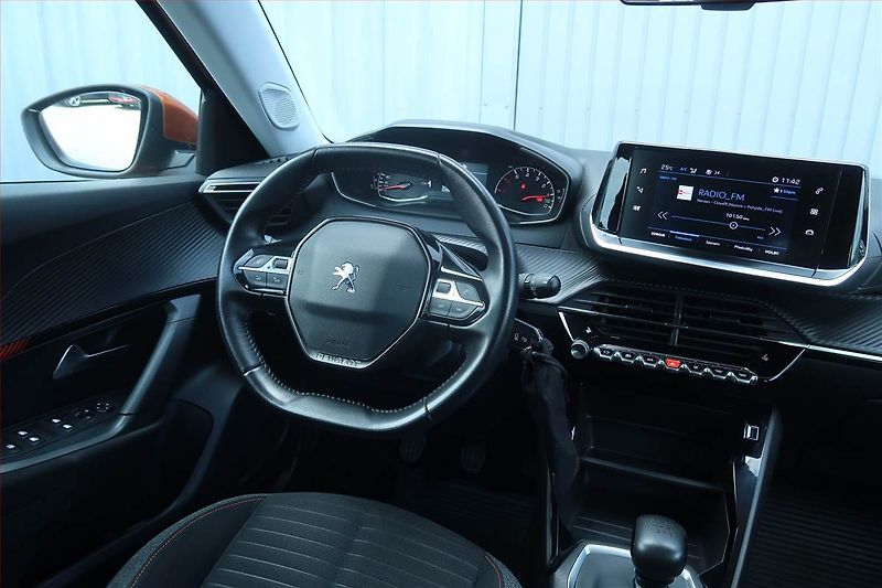Peugeot 2008 (2020) 1.2 PureTech, Serv.kniha - fotka 7 z 21