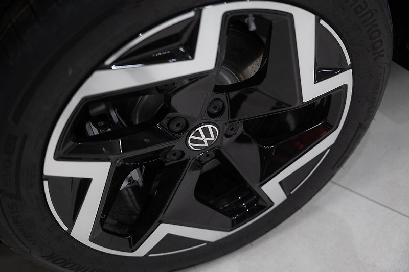 Volkswagen Tayron (2026) R-LINE 4X4 142KW NOVÉ VOZIDLO! - fotka 10 z 54