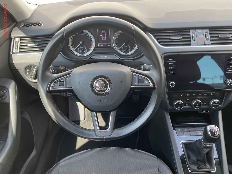 Škoda Octavia (2018) 1.6 TDi, Style, LED, navi - fotka 11 z 18