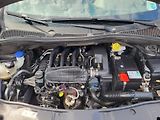 Peugeot 2008 1.2 PureTech 82k ČR 1.majitel - náhled 33