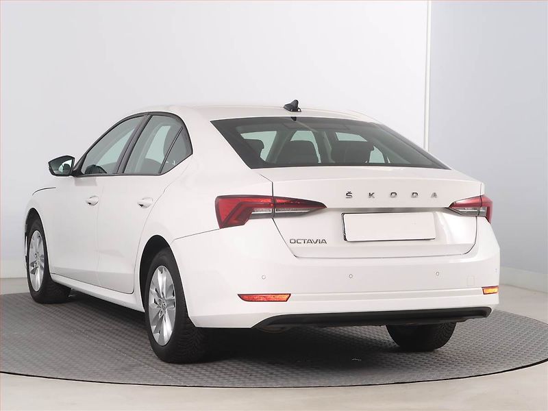 Škoda Octavia (2020) Ambition 2.0 TDI - fotka 4 z 16