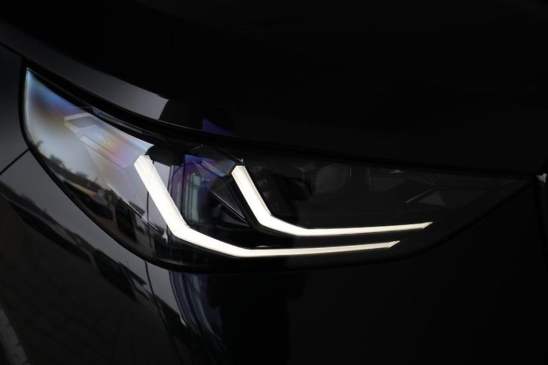 BMW X3 M50 xDrive - fotka 16 z 17