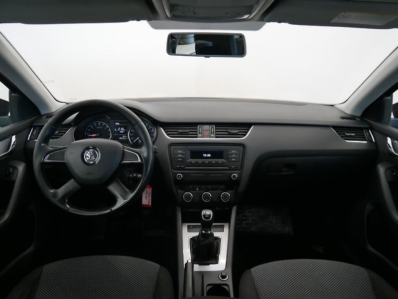 Škoda Octavia - fotka 5 z 24