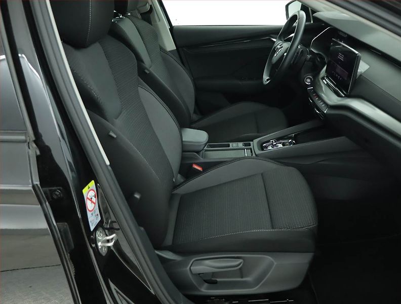 Škoda Octavia (2023) 2.0 TDI, Automat, Serv.kniha - fotka 9 z 17