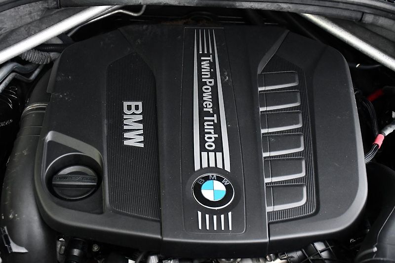 BMW X5 xDrive40d  K360°ACC ČR - fotka 38 z 38