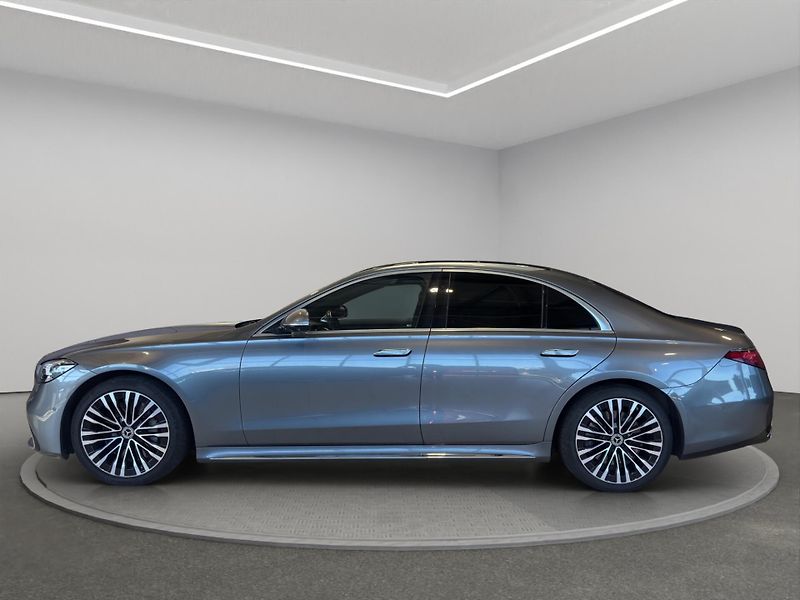 Mercedes-Benz Třídy S (2021) S 500 4MATIC - fotka 4 z 24