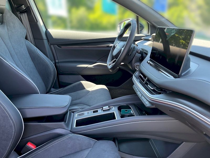 Škoda Enyaq (2026) SPORTLINE 210 KW / 82 KWH 2X4 - fotka 22 z 34