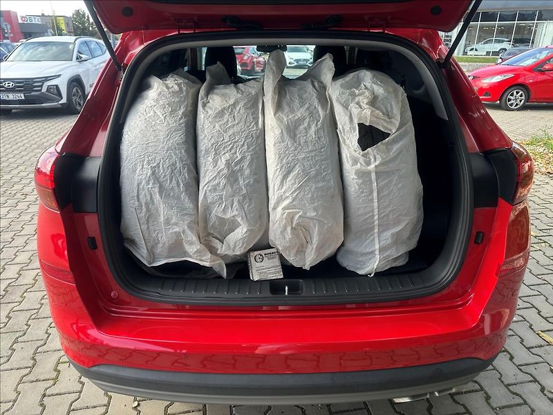 Hyundai Tucson 1,6 T-GDi MT 4x2 ICEBREAKER - fotka 5 z 28