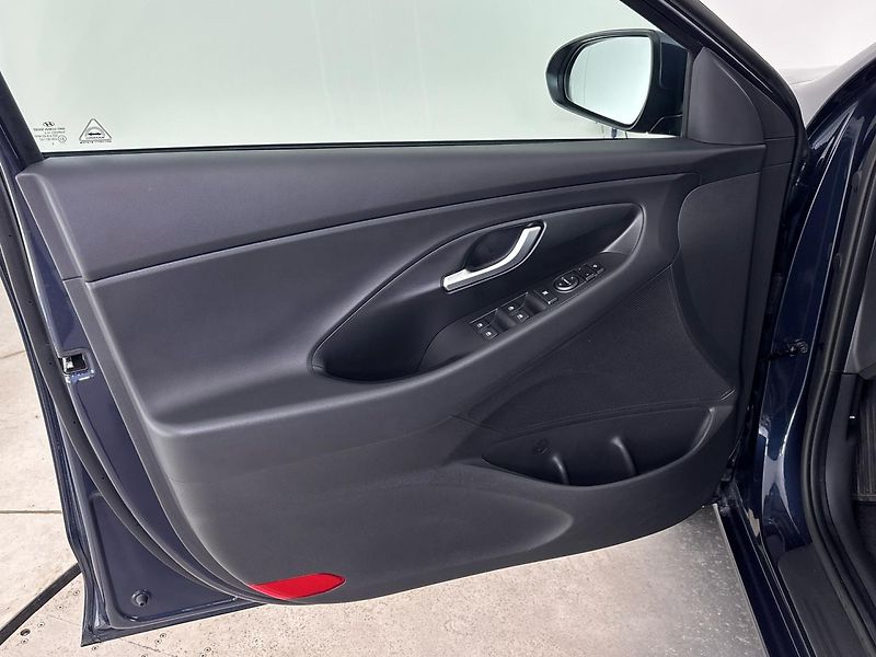 Hyundai i30 Smart DCT - fotka 13 z 26