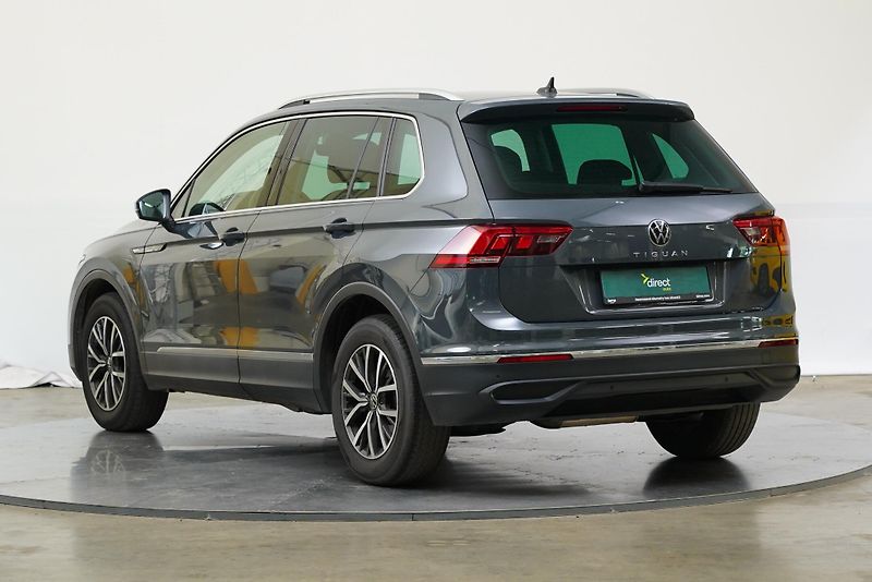 Volkswagen Tiguan - fotka 4 z 6