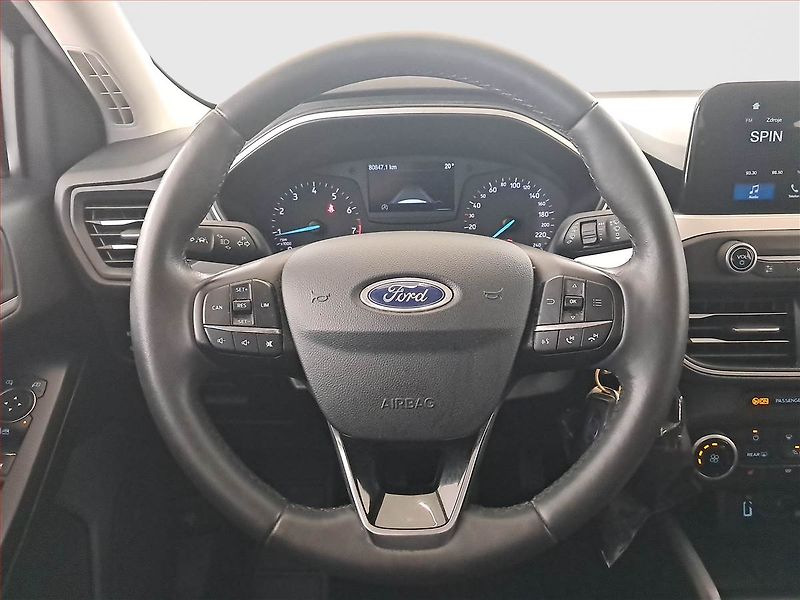 Ford Focus (2018) 1.0 EcoBoost, Serv.kniha, Navi - fotka 18 z 18
