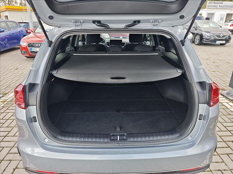 Kia Ceed SW 1,4 T-GDI  TOP - fotka 12 z 22
