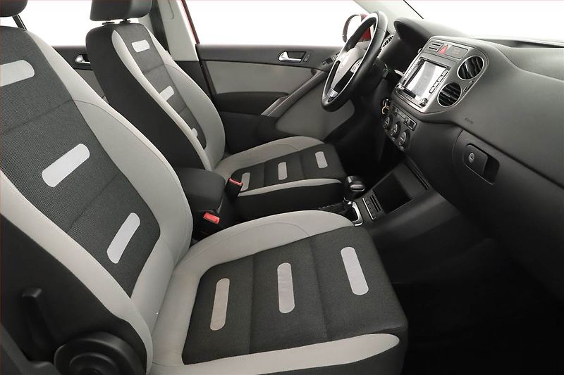 Volkswagen Tiguan (2009) 2.0 TDI, 4X4, Automat, Navi - fotka 7 z 14