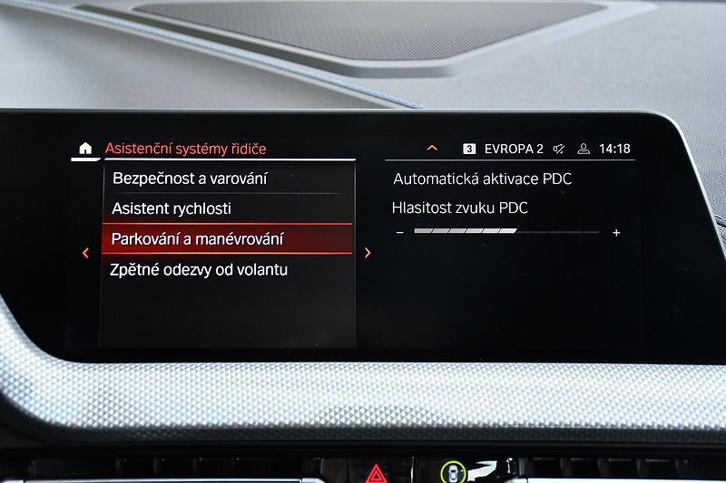BMW Řada 2 218d M-SPORT 1M ČR - fotka 35 z 40