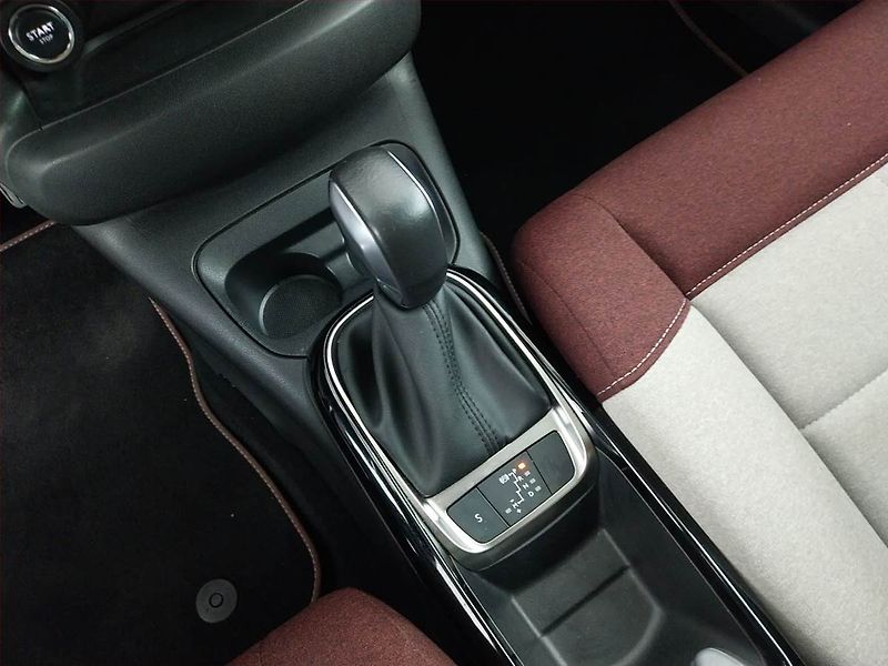 Citroën C4 Cactus (2018) 1.2 PureTech, Automat - fotka 13 z 19