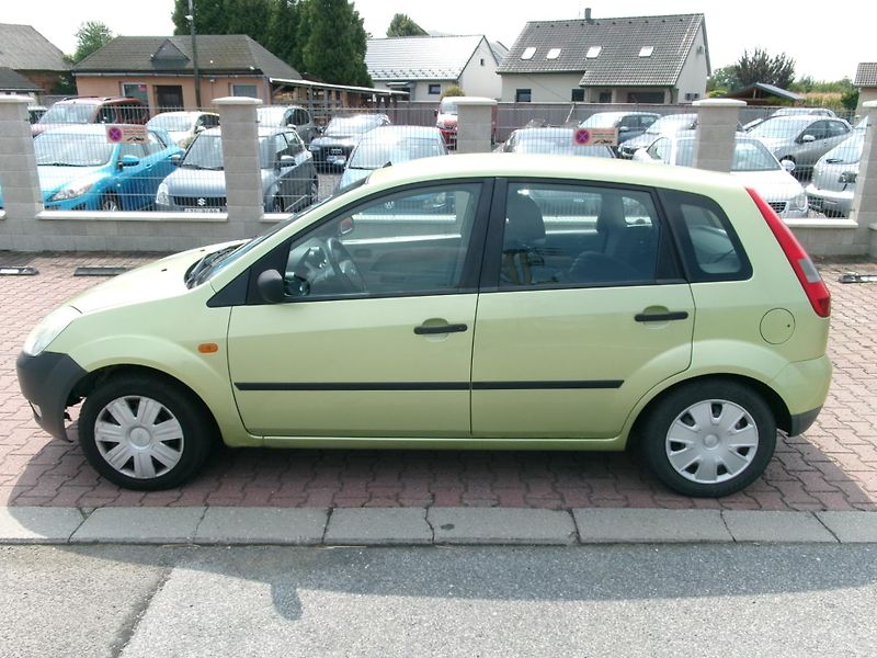 Ford Fiesta (2005) 1,3i KLIMA ČR - fotka 8 z 18