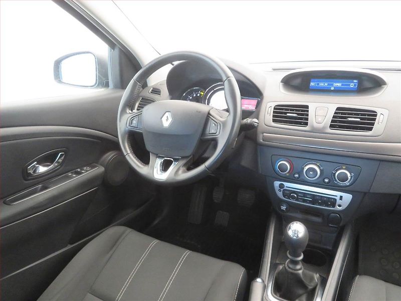 Renault Mégane (2014) Limited 1.6 16V, Tempomat - fotka 7 z 15