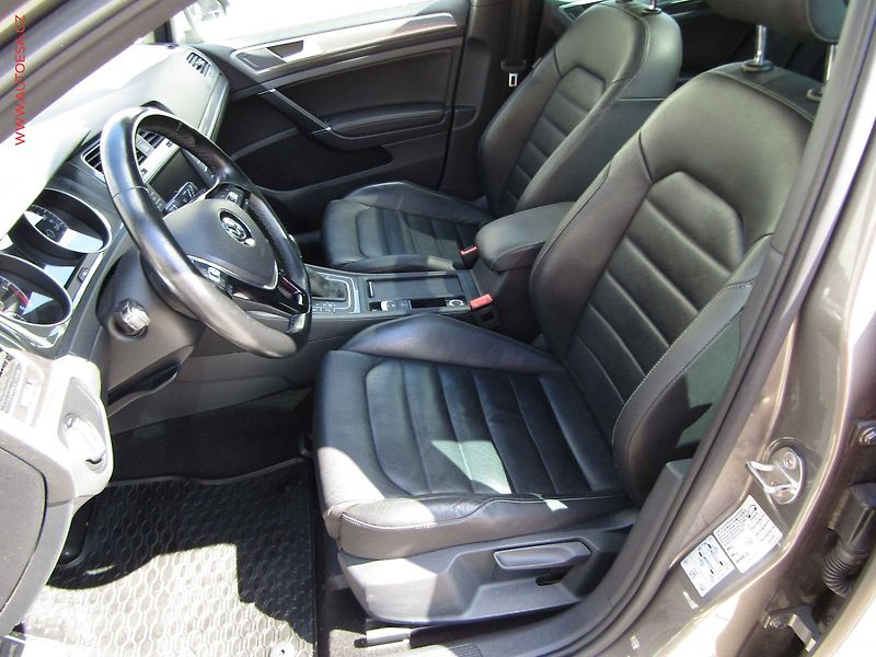 Volkswagen Golf (2015) 2.0 TDi 4x4, Alltrack, DSG - fotka 9 z 17