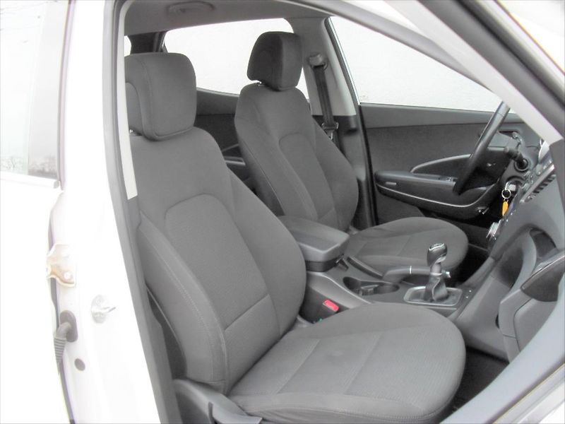 Hyundai Santa Fe 2,2 CRDi Premium 4WD Manuál!! - fotka 21 z 34